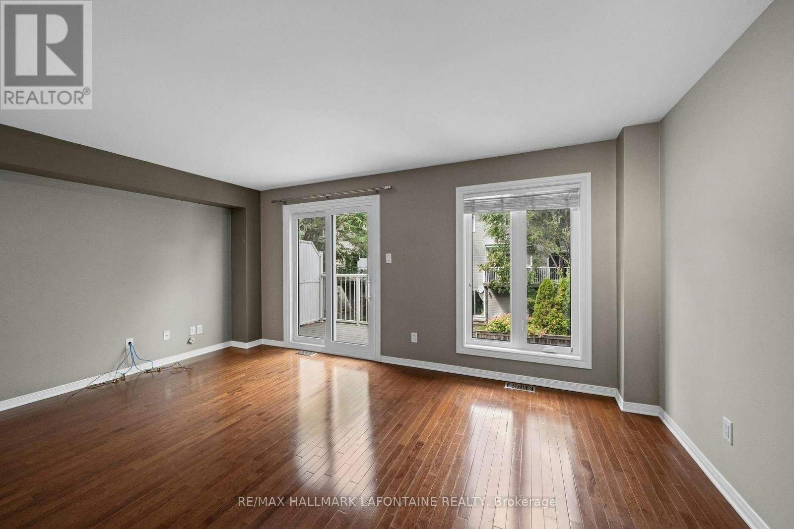 556 Burleigh Private, Ottawa, ON, K1J 1J9 - 13