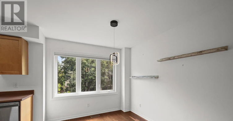 556 Burleigh Private, Ottawa, ON, K1J 1J9 - 20