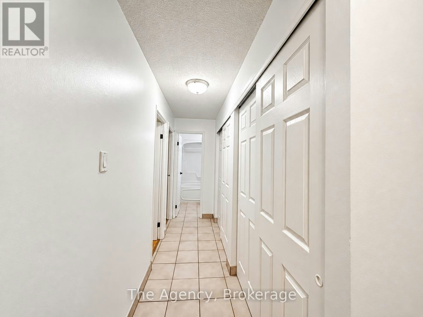201-242 Oakdale Avenue, St. Catharines, ON, L2P 3K5 - 11