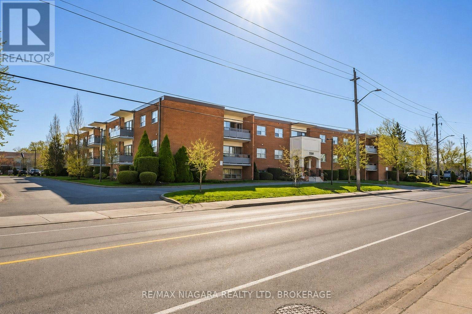 201-242 Oakdale Avenue, St. Catharines, ON, L2P 3K5