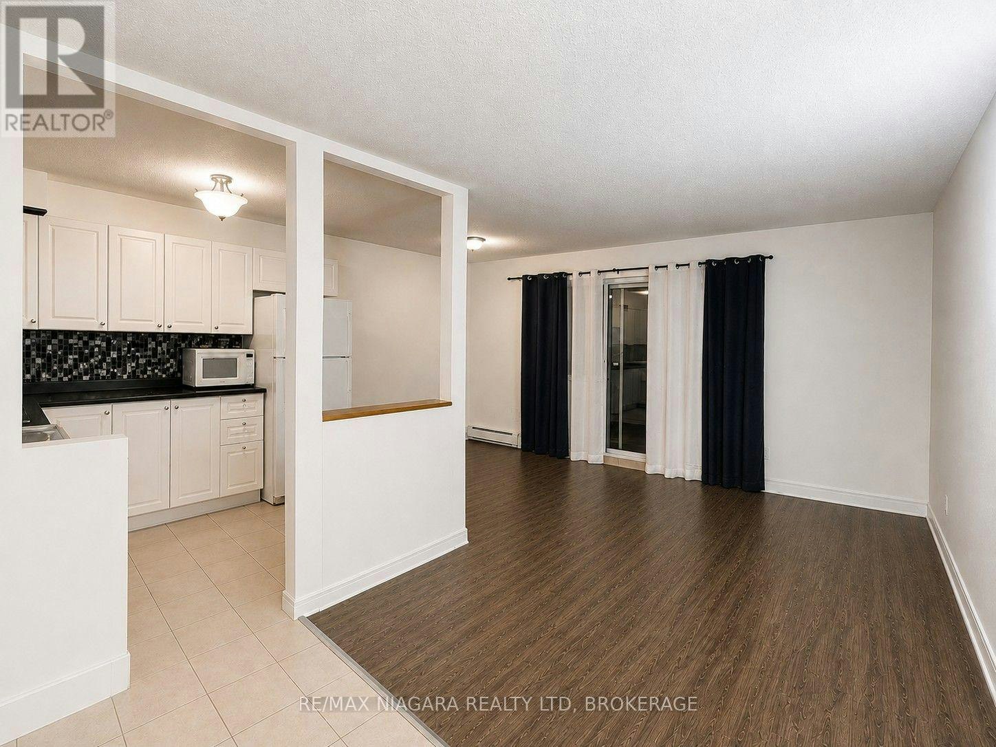 201-242 Oakdale Avenue, St. Catharines, ON, L2P 3K5 - 5
