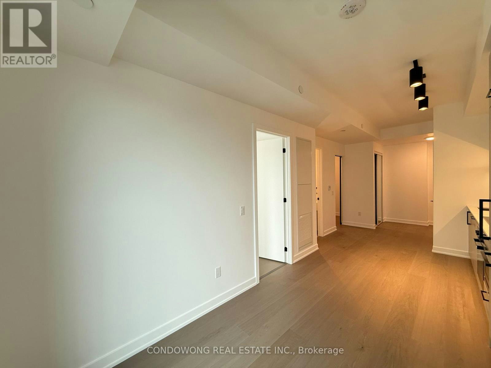2009-91 Montclair Avenue, Toronto, ON, M5P 0B1 - 6