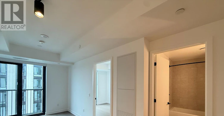 2009-91 Montclair Avenue, Toronto, ON, M5P 0B1 - 3