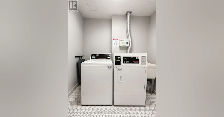 4-205 Gerrard Street E, Toronto, ON, M5A 2E7 - 6