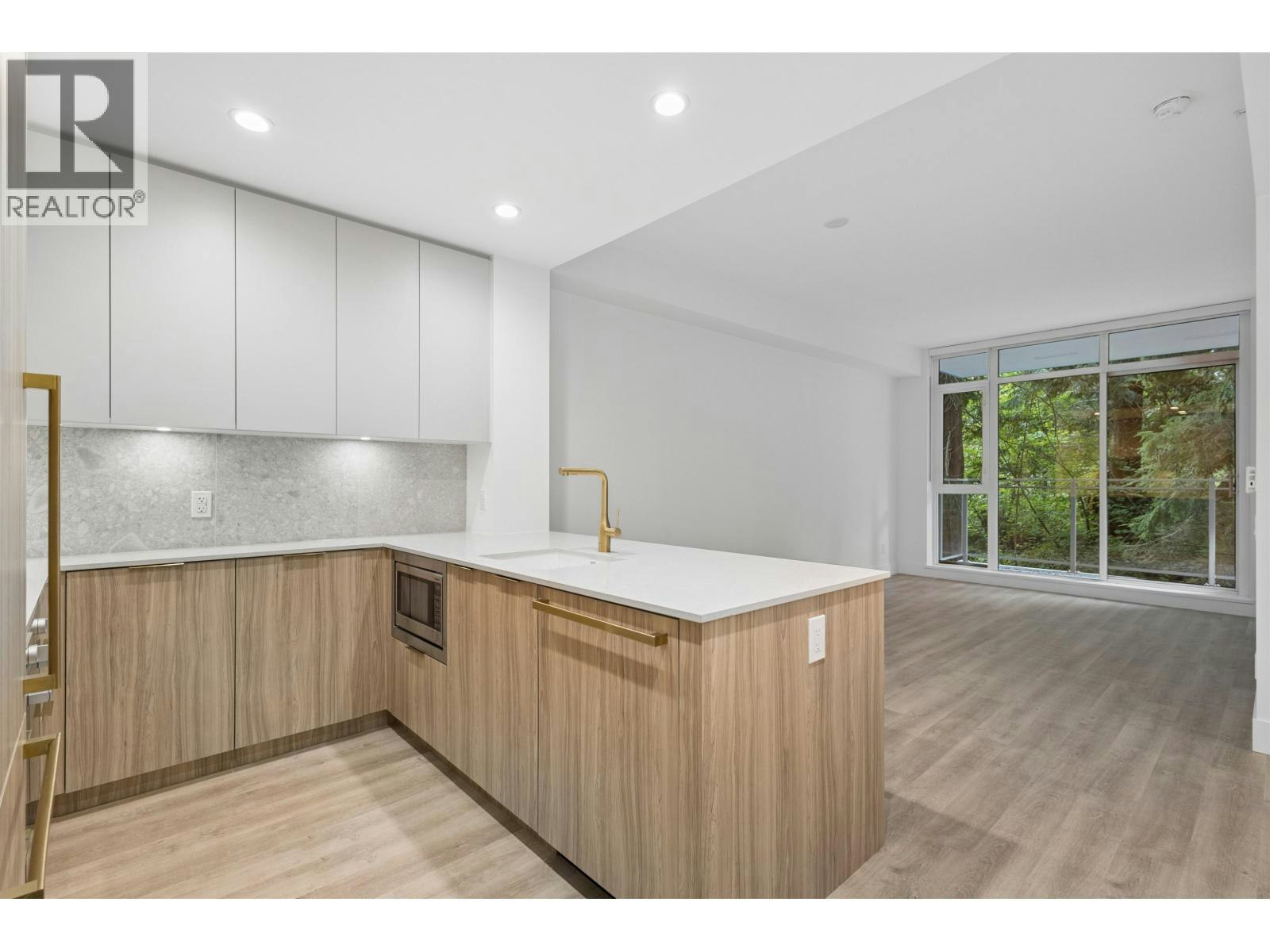208-2375 Emery Court, North Vancouver, BC, V7J 0E8