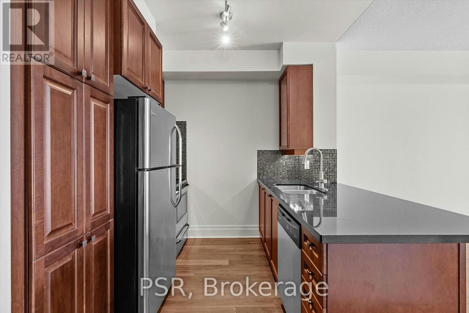 706-151 Upper Duke Crescent, Markham, ON, L6G 0E1 - 3