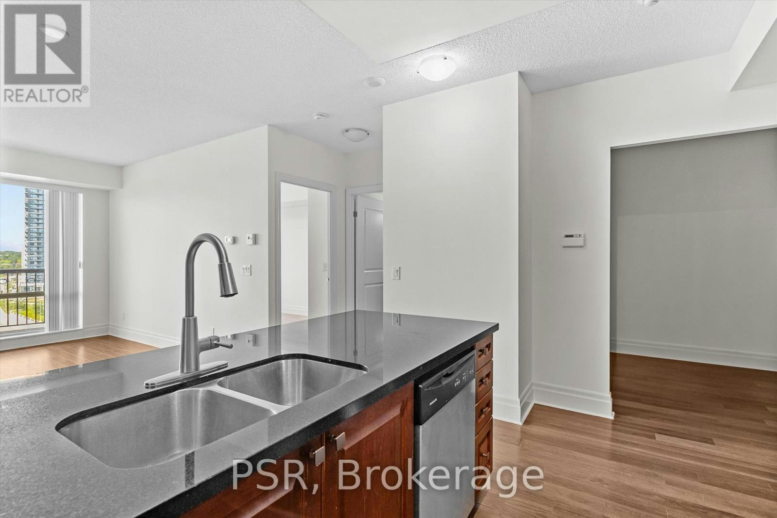 706-151 Upper Duke Crescent, Markham, ON, L6G 0E1 - 4