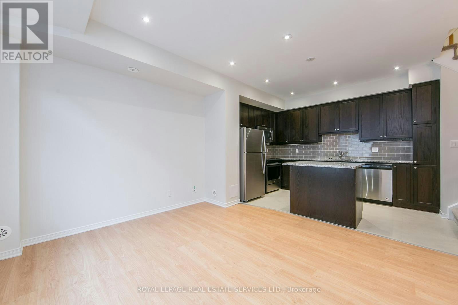 94-15 Applewood Lane, Toronto, ON, M9C 0C1 - 3