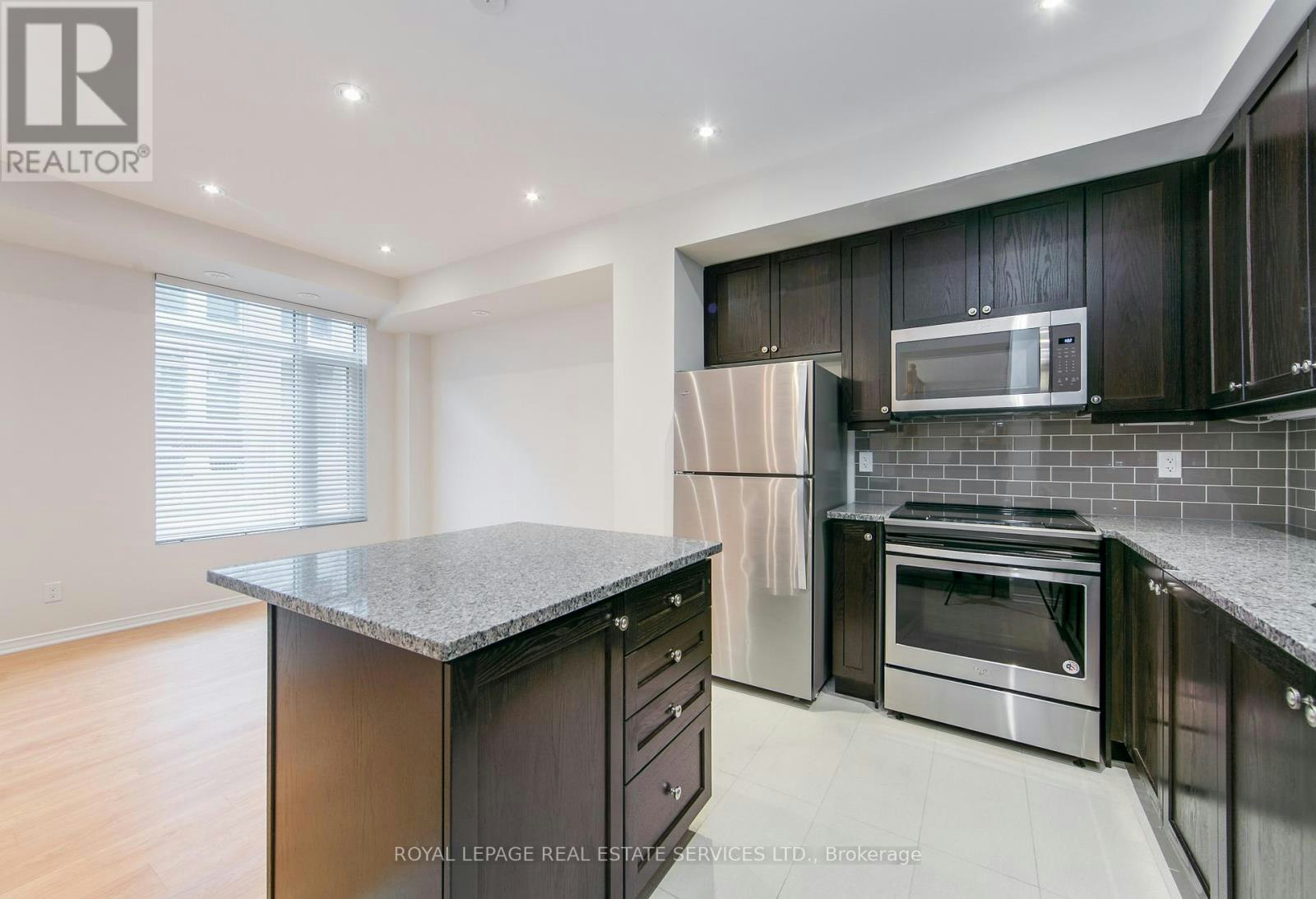 94-15 Applewood Lane, Toronto, ON, M9C 0C1 - 4