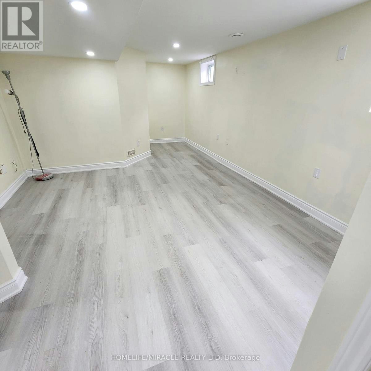 491 Salisbury Street, London, ON, N5Y 3B4 - 2