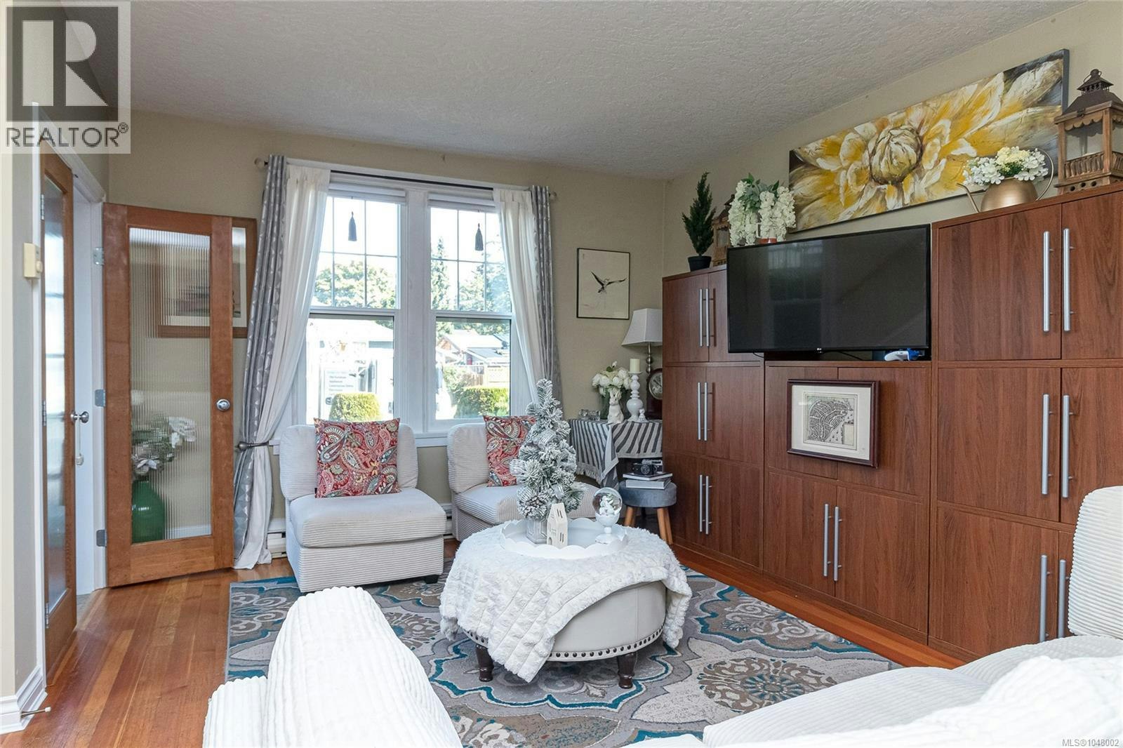 2445 Amelia Avenue - 5