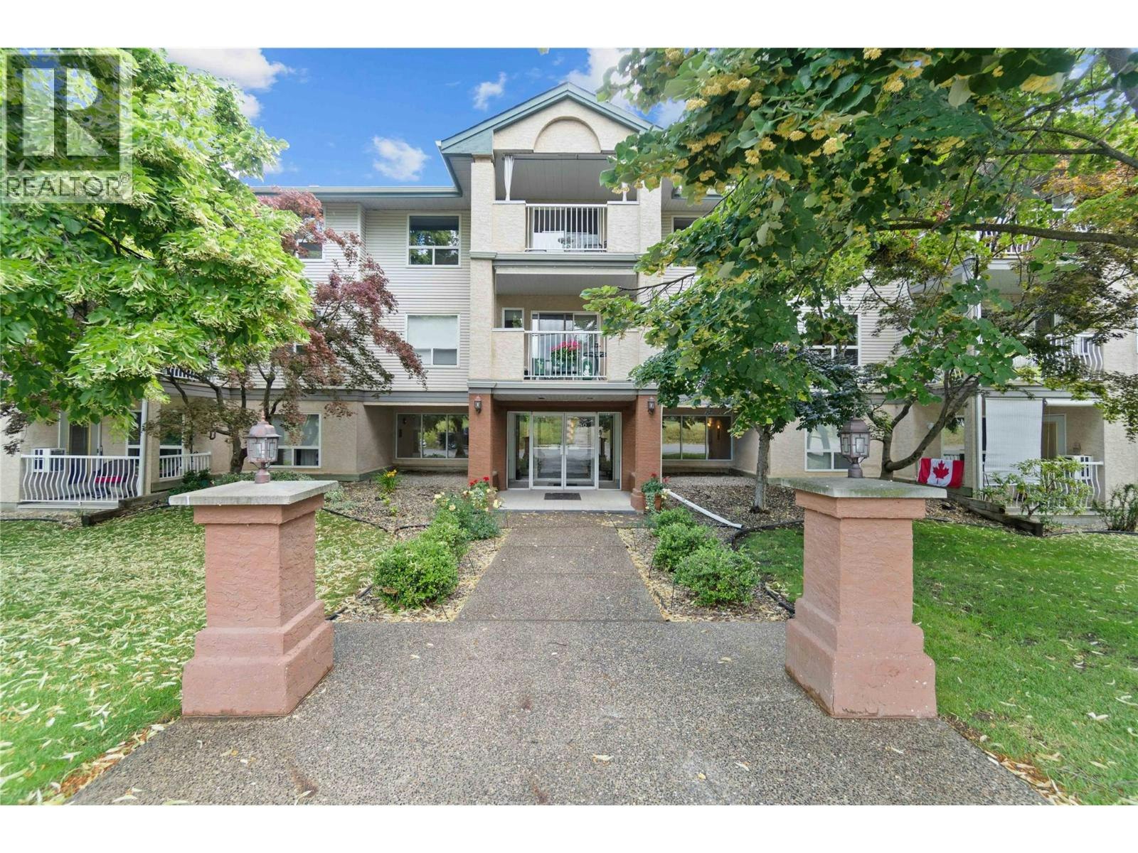 313-250 SE 5 Street, Salmon Arm, BC, V1E 1J8