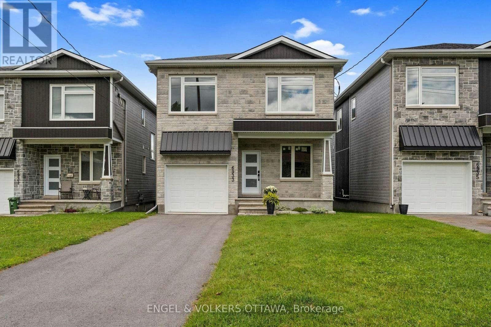 6933 Notre Dame Street, Ottawa, ON, K1C 1H6