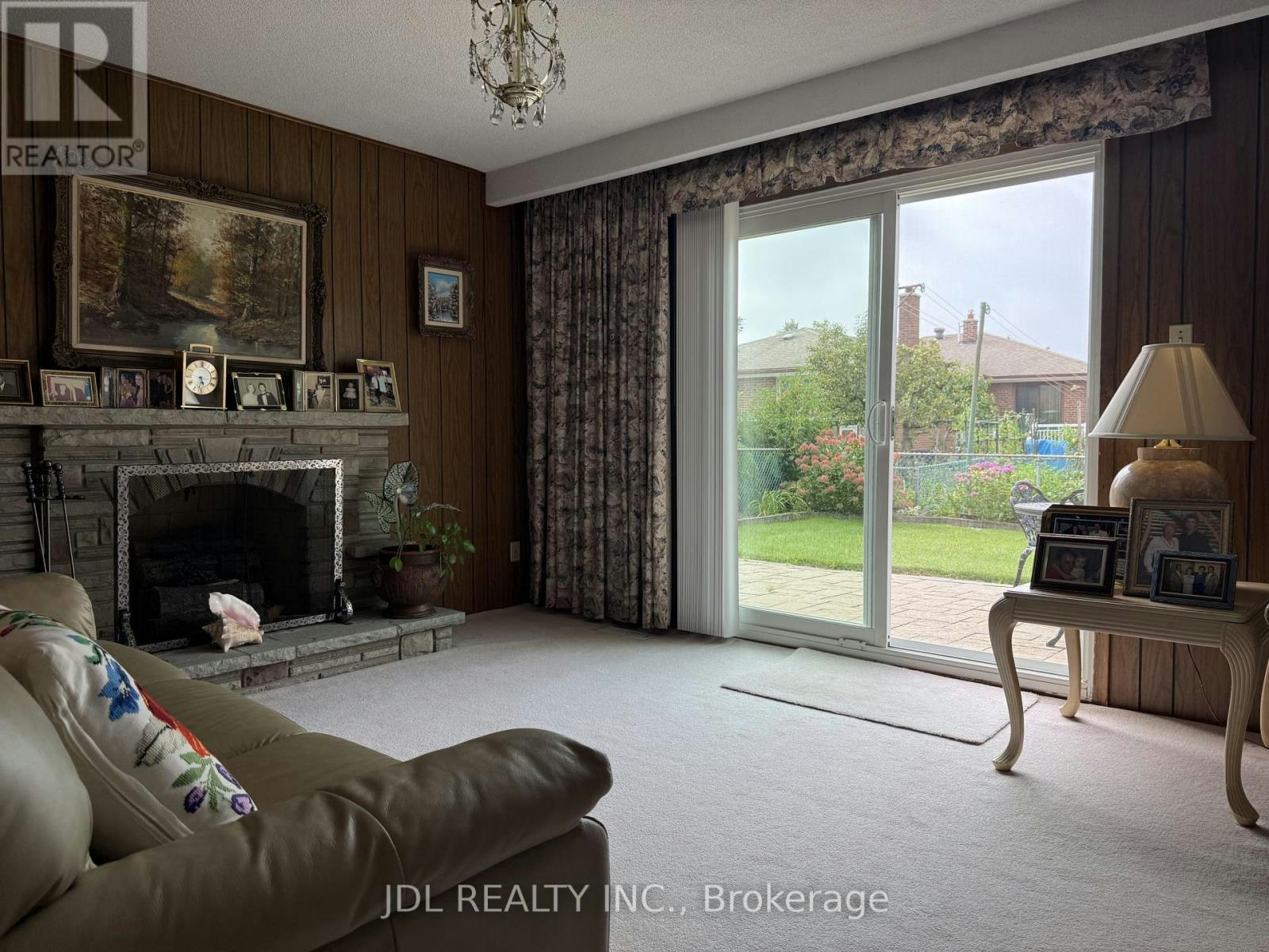 ROOM-28 Orangewood Crescent, Toronto, ON, M1W 1C6 - 9