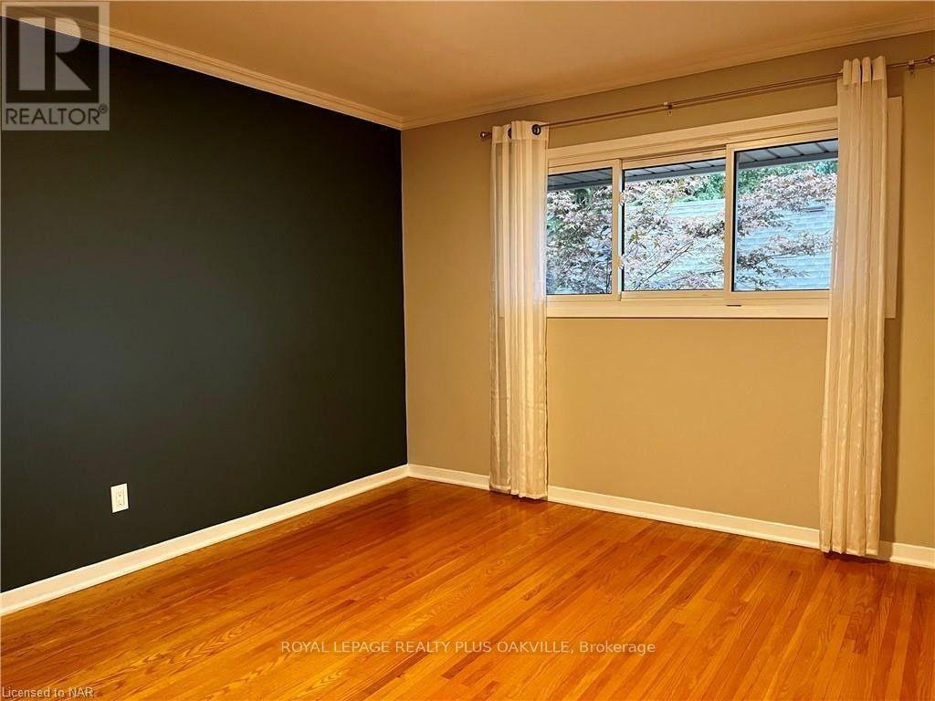 UPPER-694 Niagara Street, St. Catharines, ON, L2M 3R9 - 14