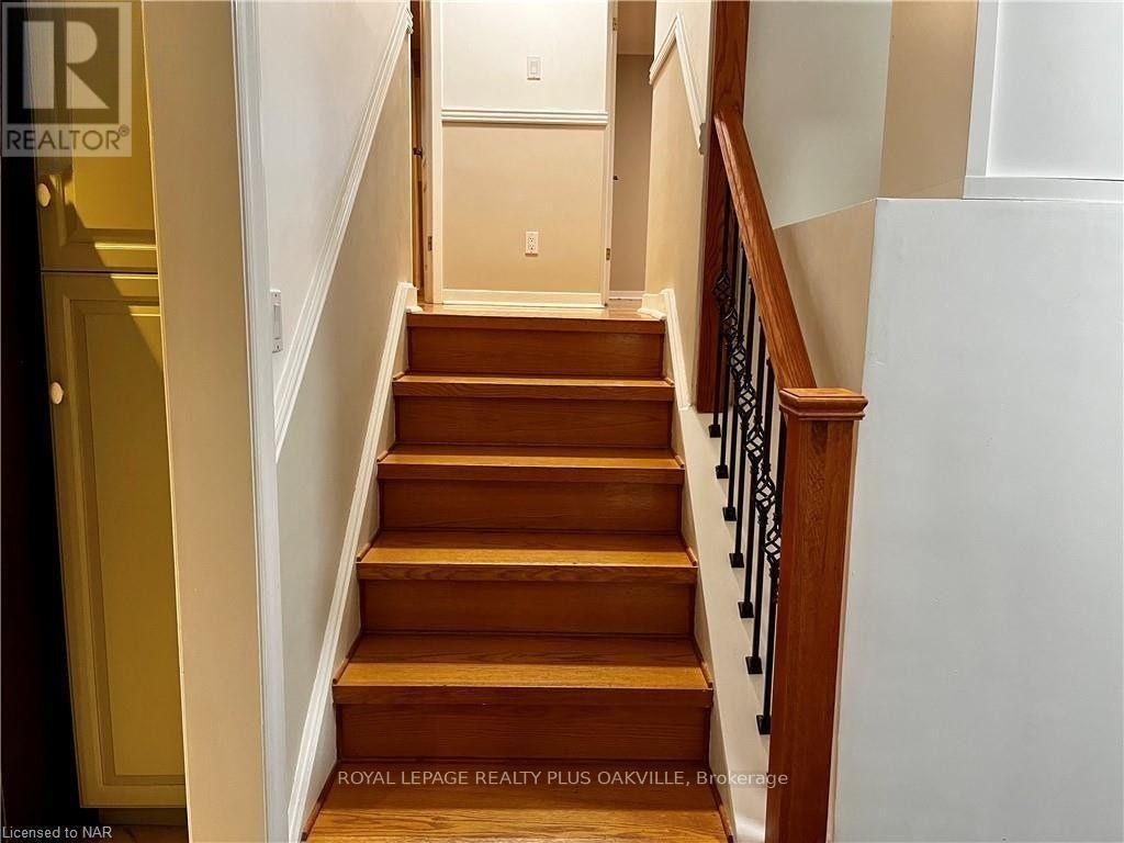 UPPER-694 Niagara Street, St. Catharines, ON, L2M 3R9 - 10