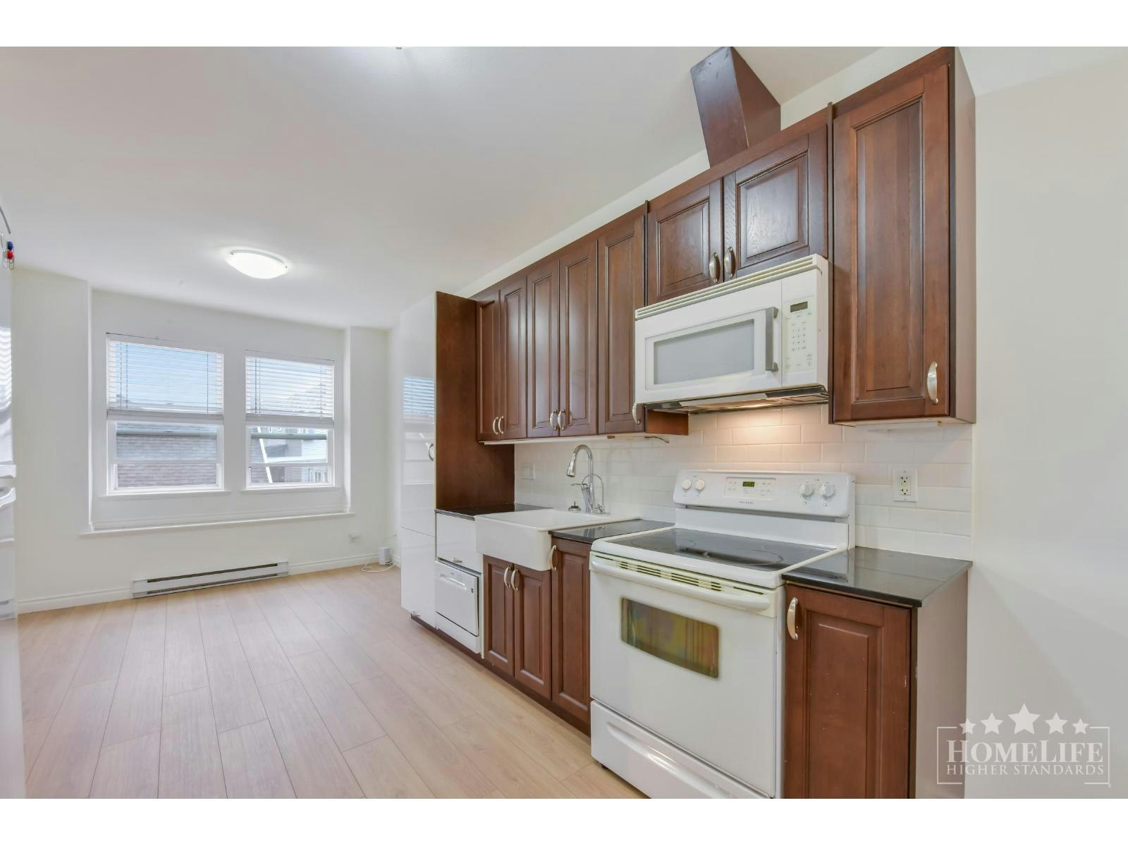 Coach House-6983 192 Street, Surrey, BC, V4N 5W6 - 3