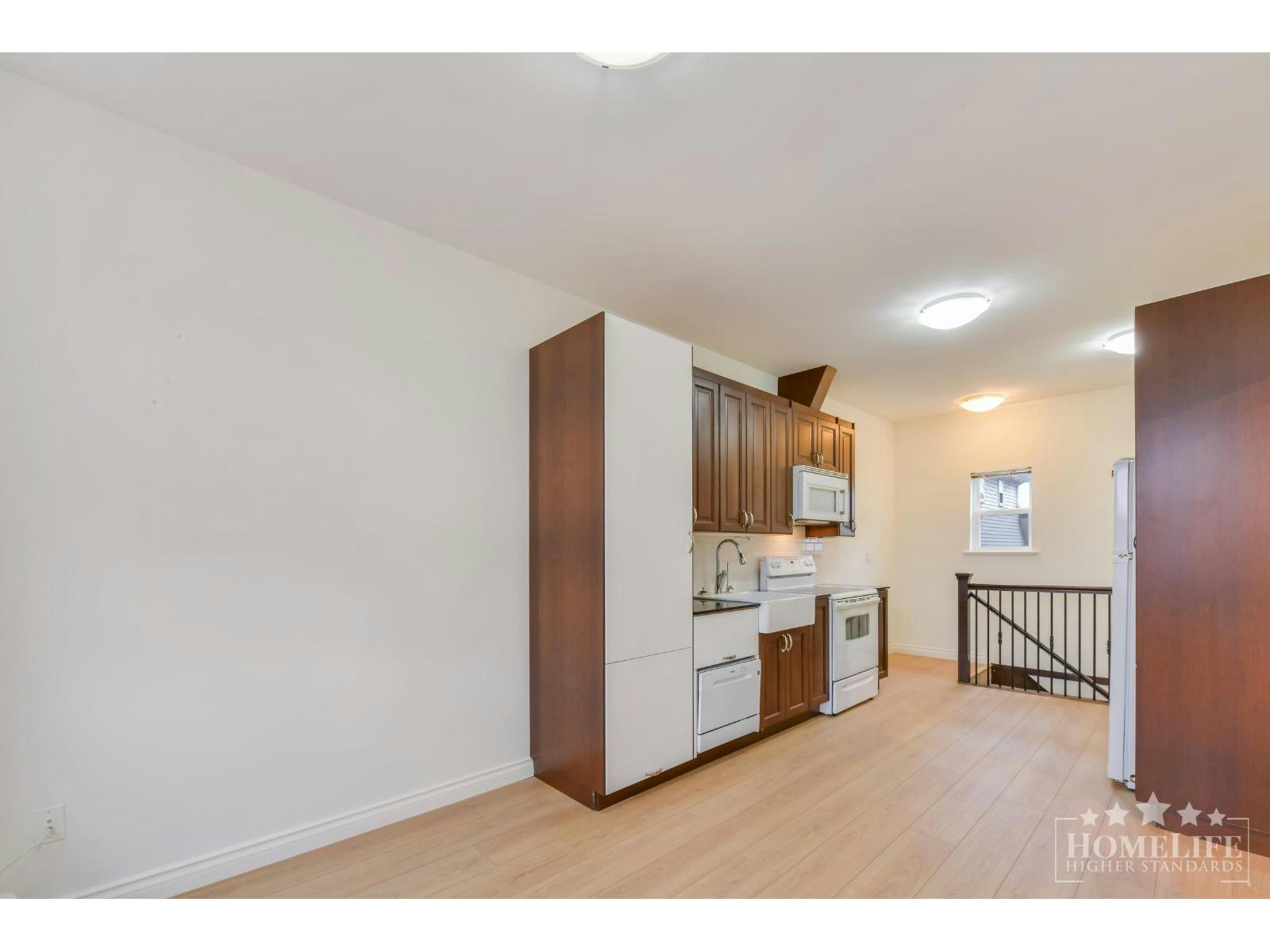 Coach House-6983 192 Street, Surrey, BC, V4N 5W6 - 6