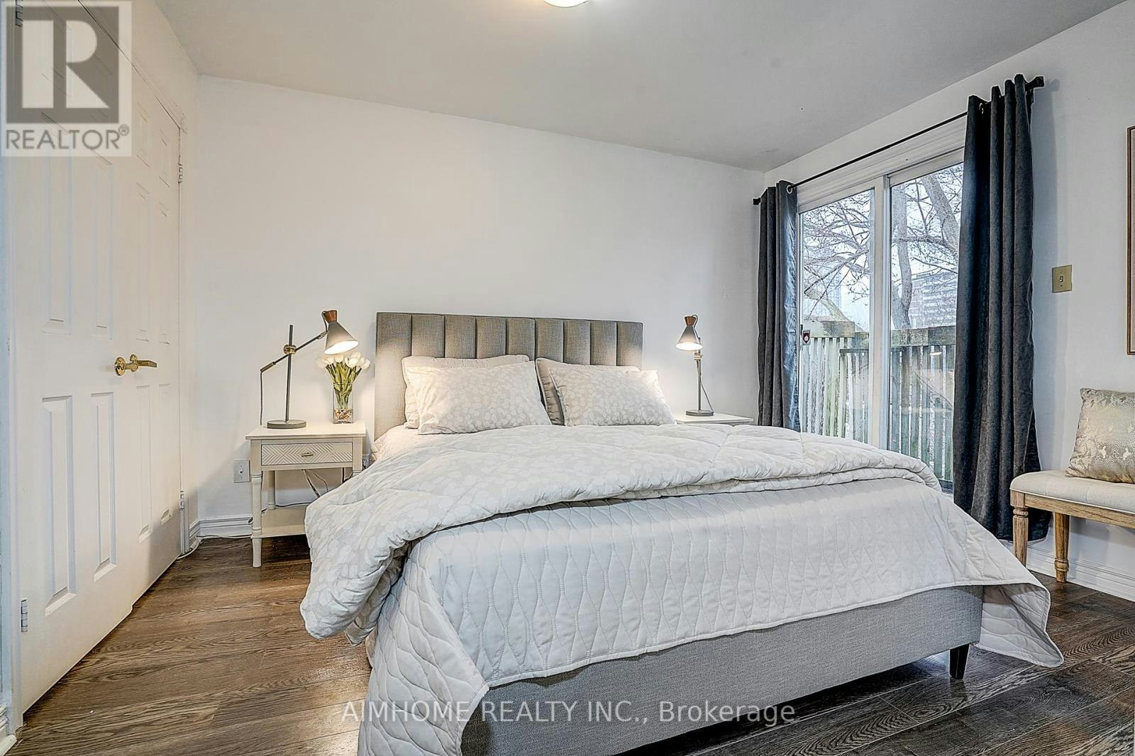 2-212 Milan Street, Toronto, ON, M5A 3Z6 - 19