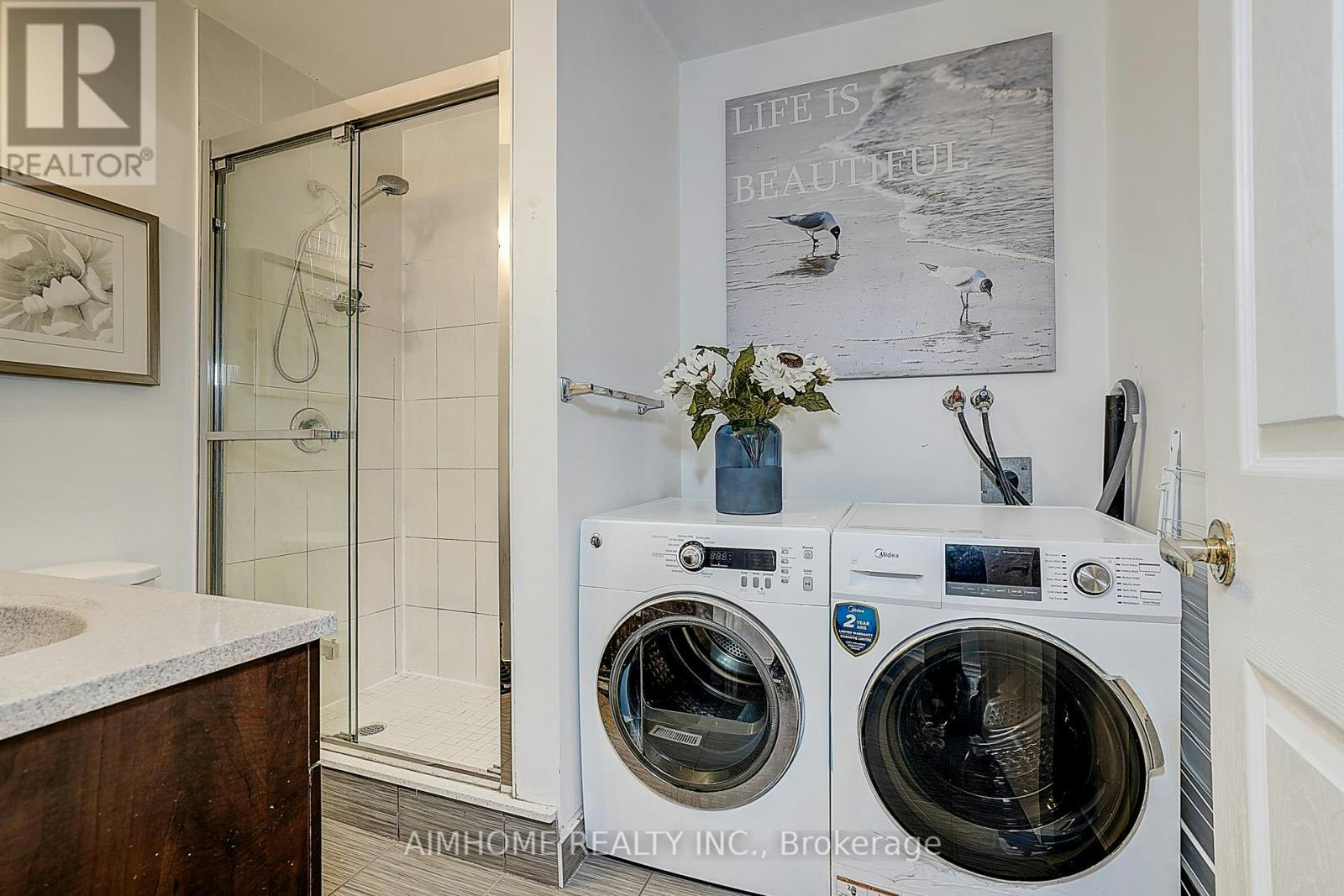 2-212 Milan Street, Toronto, ON, M5A 3Z6 - 18