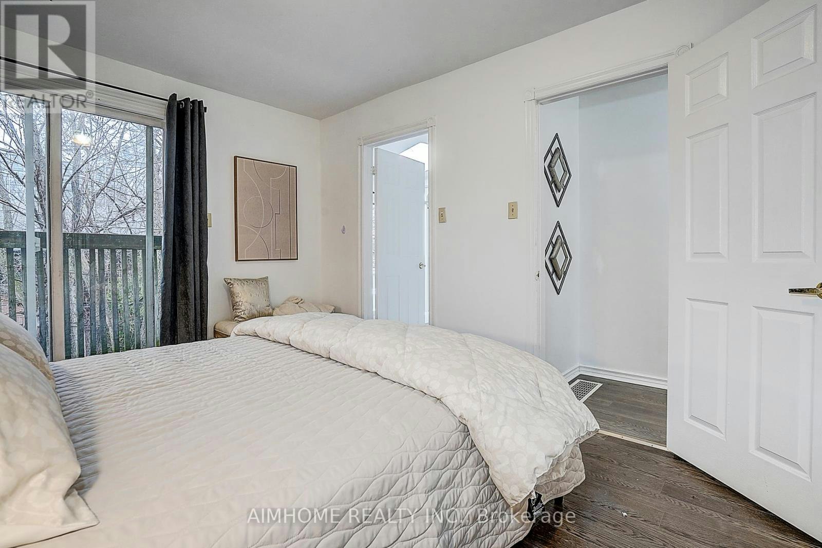 2-212 Milan Street, Toronto, ON, M5A 3Z6 - 22