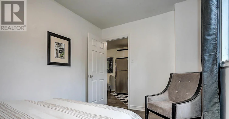 2-212 Milan Street, Toronto, ON, M5A 3Z6 - 5