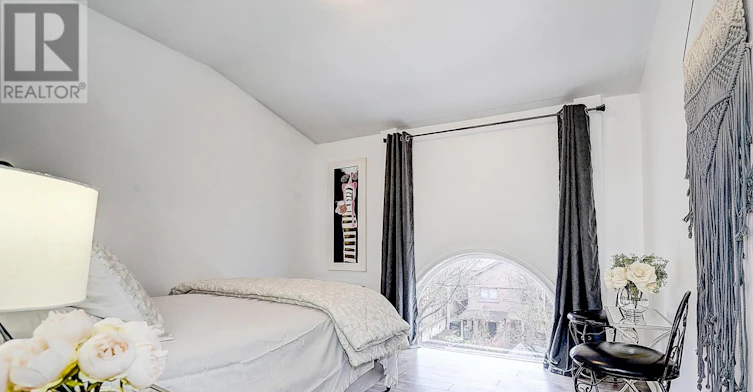 2-212 Milan Street, Toronto, ON, M5A 3Z6 - 27