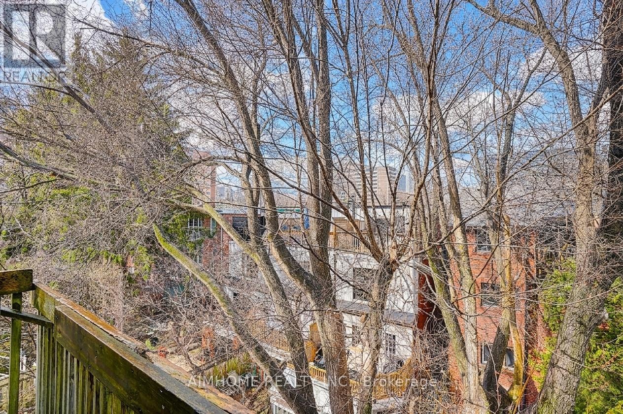 2-212 Milan Street, Toronto, ON, M5A 3Z6 - 35