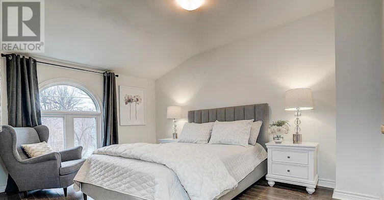 2-212 Milan Street, Toronto, ON, M5A 3Z6 - 13