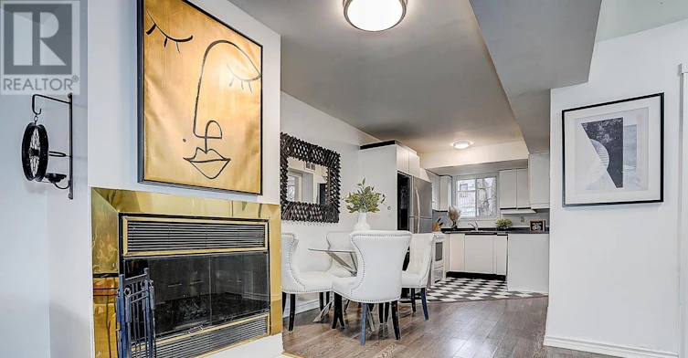 2-212 Milan Street, Toronto, ON, M5A 3Z6 - 28