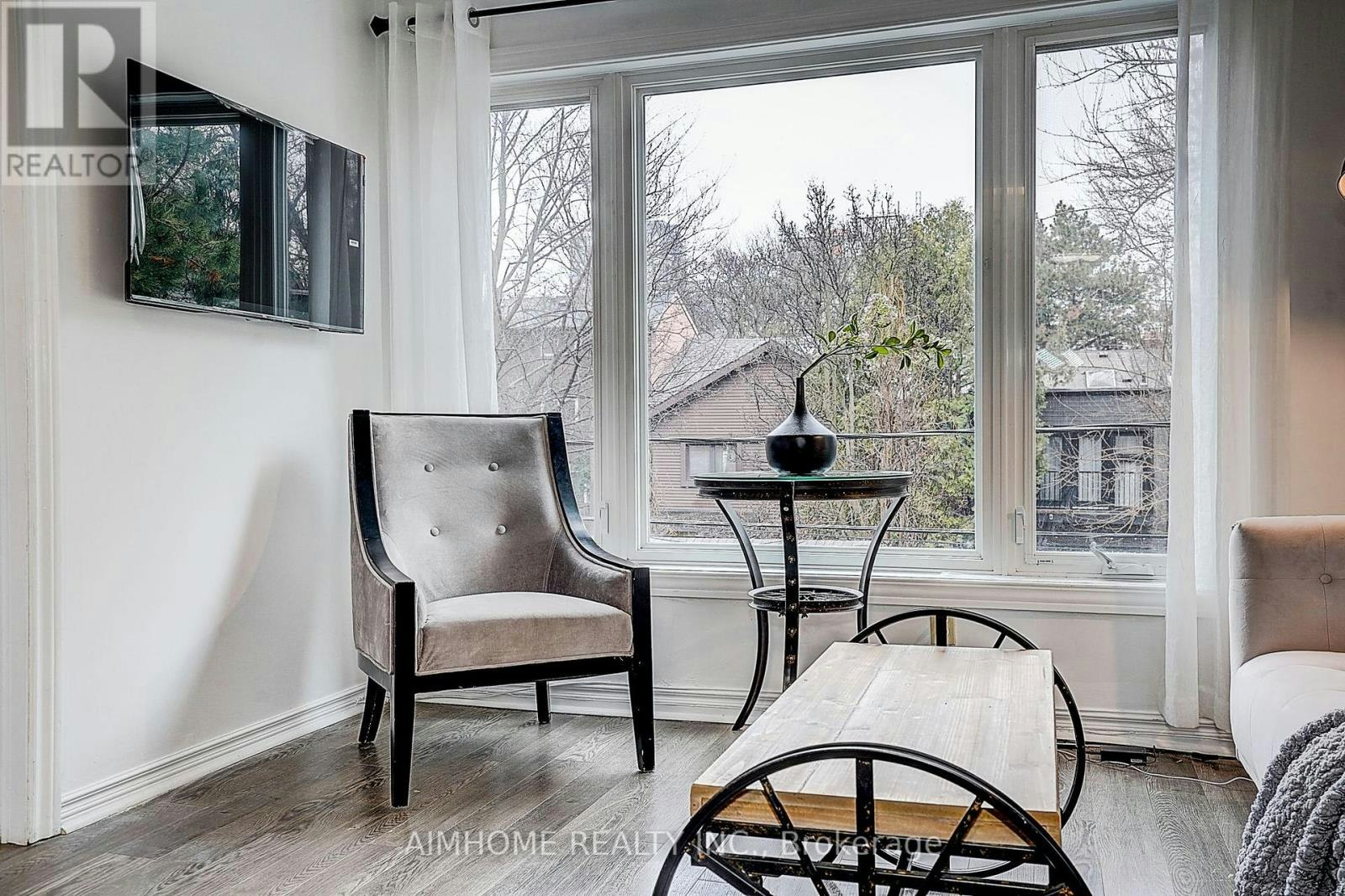 2-212 Milan Street, Toronto, ON, M5A 3Z6 - 8