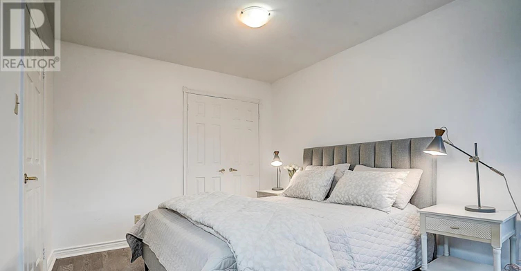 2-212 Milan Street, Toronto, ON, M5A 3Z6 - 23