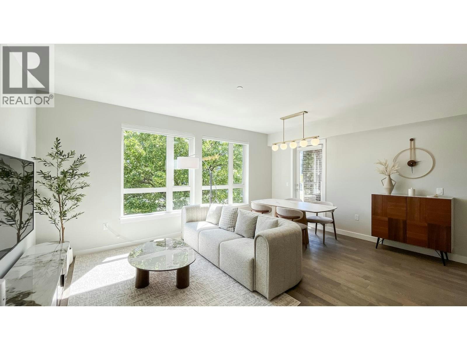 208-4080 Yukon Street, Vancouver, BC, V5Y 0L4