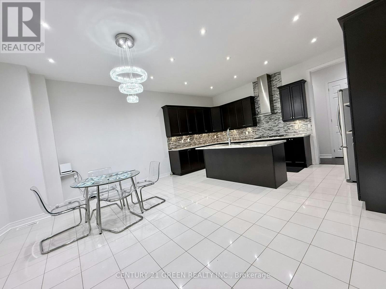 UPPER-43 Black Diamond Crescent, Brampton, ON, L6X 1A2 - 12