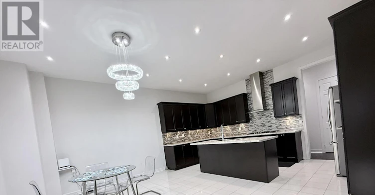 UPPER-43 Black Diamond Crescent, Brampton, ON, L6X 1A2 - 12