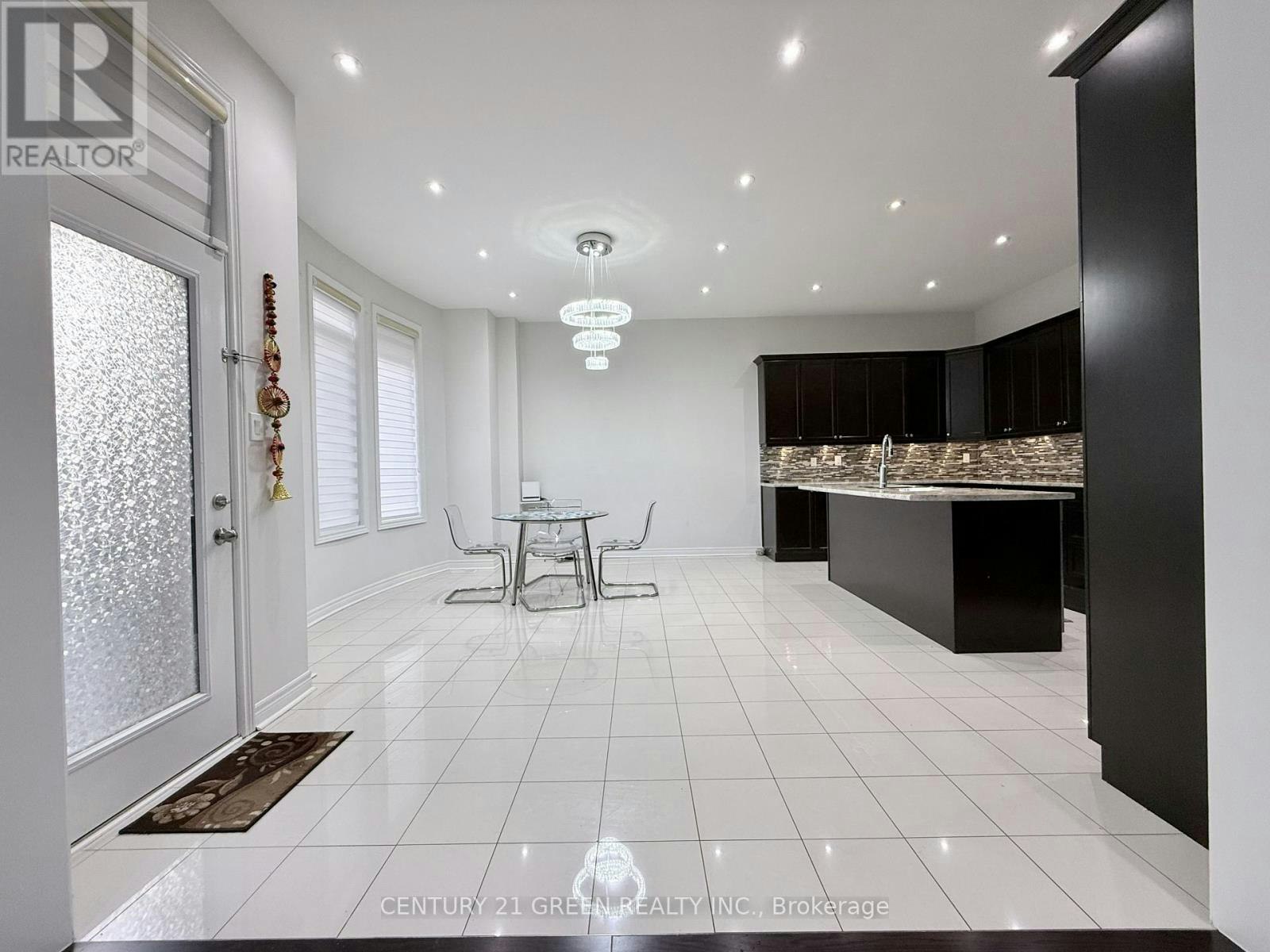 UPPER-43 Black Diamond Crescent, Brampton, ON, L6X 1A2 - 11