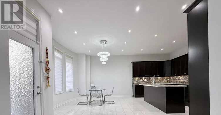 UPPER-43 Black Diamond Crescent, Brampton, ON, L6X 1A2 - 11