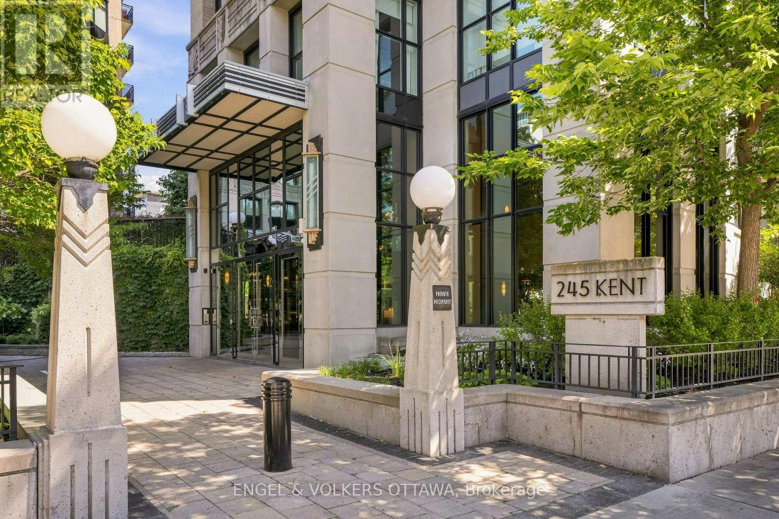 1009-245 Kent Street, Ottawa, ON, K2P 0A5