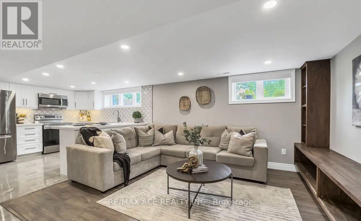 52 Ivorwood Crescent, Toronto, ON, M1R 2X4 - 11