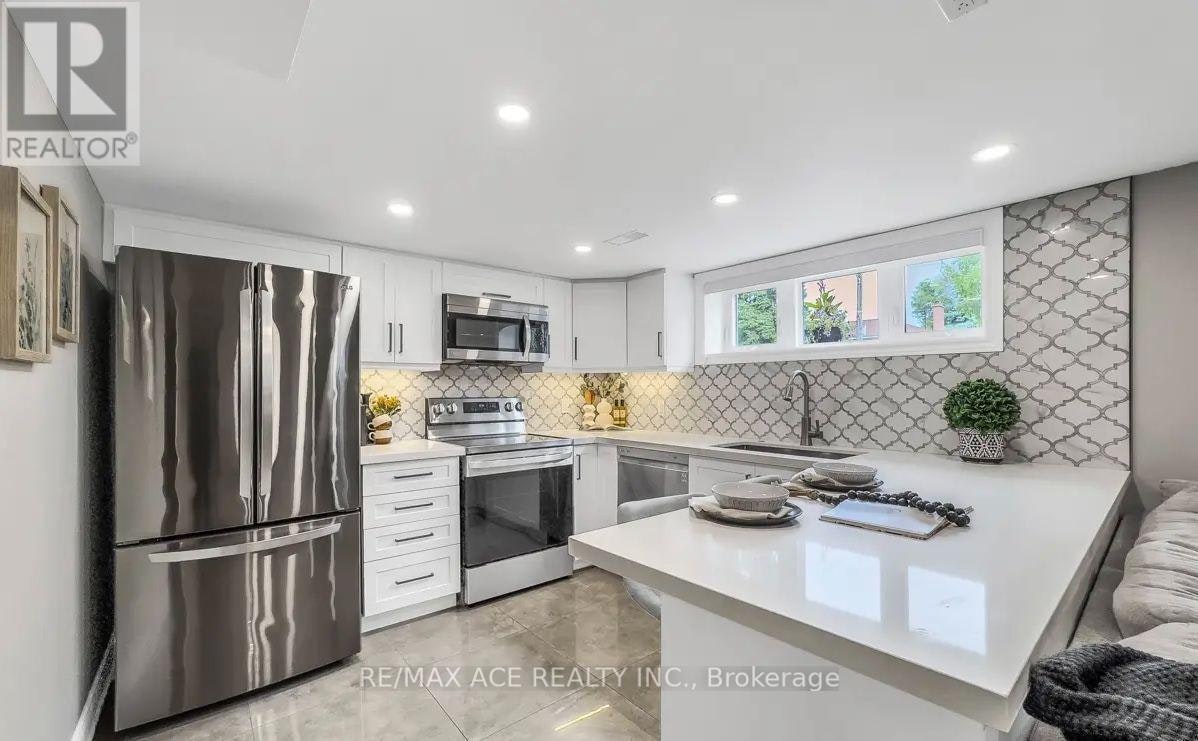 BSMT-52 Ivorwood Crescent, Toronto, ON, M1R 2X4 - 4