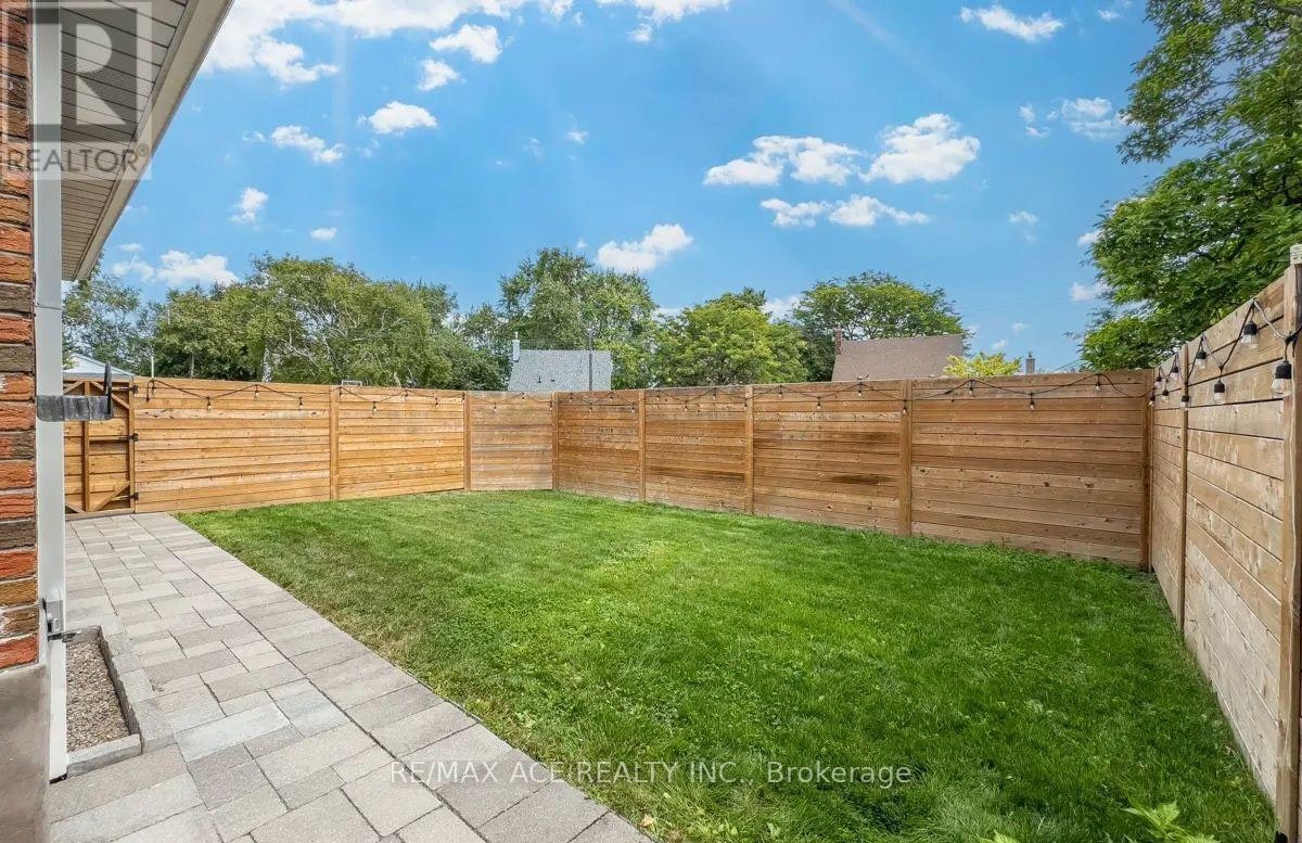 BSMT-52 Ivorwood Crescent, Toronto, ON, M1R 2X4 - 9