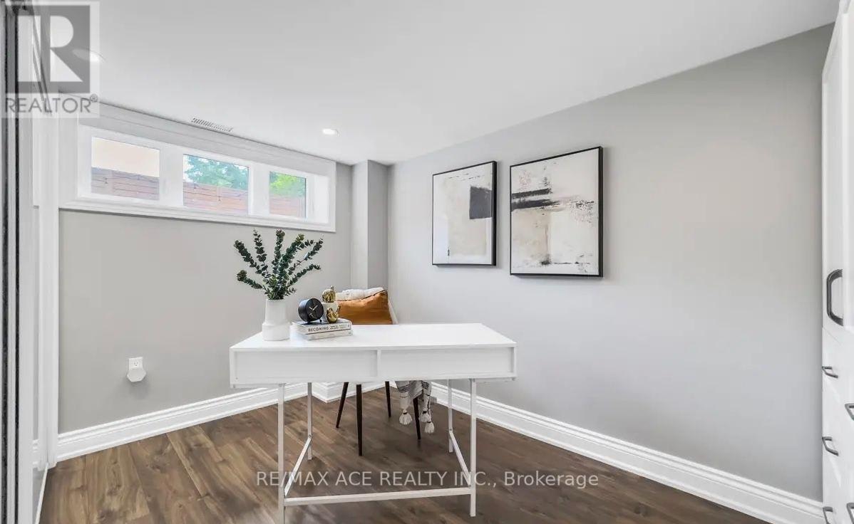 BSMT-52 Ivorwood Crescent, Toronto, ON, M1R 2X4 - 7