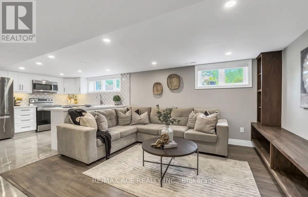 BSMT-52 Ivorwood Crescent, Toronto, ON, M1R 2X4 - 2