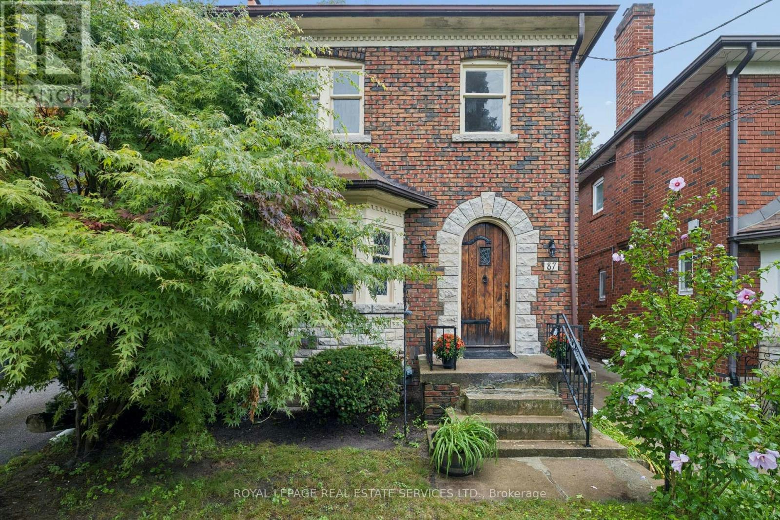 87 Riverview Gardens, Toronto, ON, M6S 4E7
