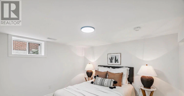 LOWER 220 Level Holmesdale Avenue, Hamilton, ON, L8K 3M7 - 4