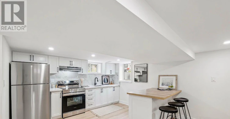 LOWER 220 Level Holmesdale Avenue, Hamilton, ON, L8K 3M7 - 9