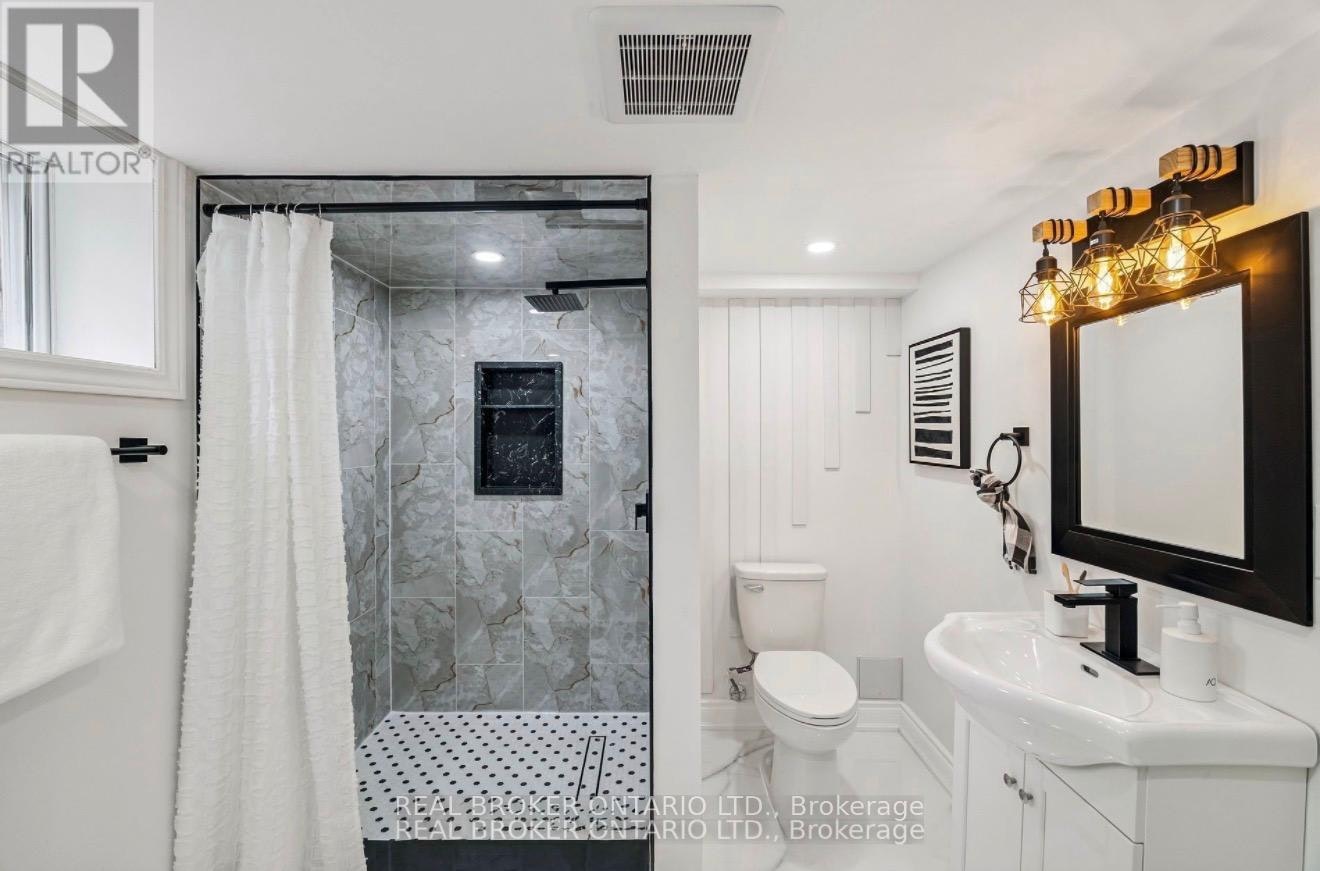LOWER 220 Level Holmesdale Avenue, Hamilton, ON, L8K 3M7 - 6