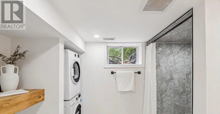 LOWER 220 Level Holmesdale Avenue, Hamilton, ON, L8K 3M7 - 5