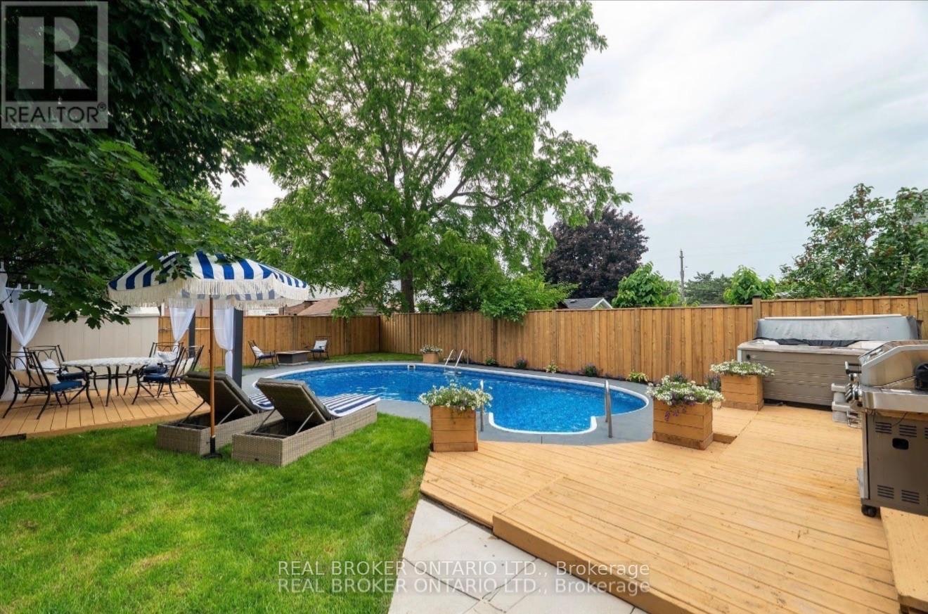 LOWER 220 Level Holmesdale Avenue, Hamilton, ON, L8K 3M7 - 3