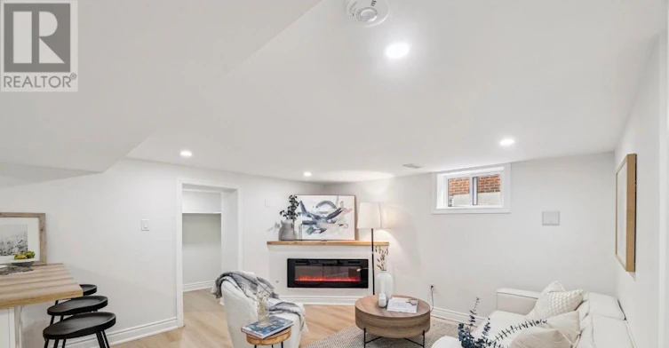 LOWER 220 Level Holmesdale Avenue, Hamilton, ON, L8K 3M7 - 11
